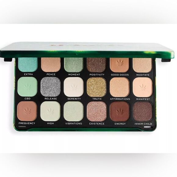 NIB Revolution Forever Flawless Chilled Vibes 18 Shade Eyeshadow Pallet - Picture 5 of 8